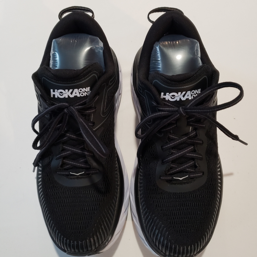 Hoka Bondi 7 Black and White Running Shoes - W 9 - Picture 2 of 8